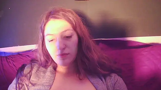 Snapshot of Angelk43 chatting on December 19, 2025, 7:55 am Angelk43 online show from December 19, 2025, 7:55 am