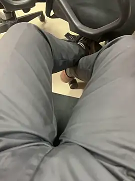 Snapshot of Bareilly_Boy1 chatting on February 25, 2025, 1:32 pm Bareilly Boy1 online show from February 25, 2025, 1:32 pm