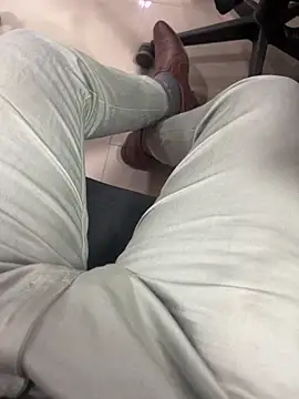 Snapshot of Bareilly_Boy1 chatting on February 26, 2025, 1:22 pm Bareilly Boy1 online show from February 26, 2025, 1:22 pm