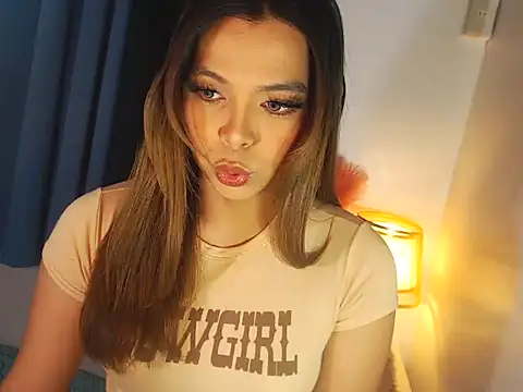 MajesticKitana online show from December 19, 2025, 5:10 am