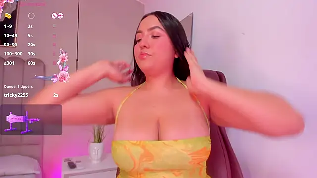 dulcepatersson1  online show from July 26, 2026, 2:51 am