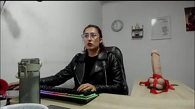 Snapshot of Scarlett_Sen chatting on February 25, 2025, 3:42 pm Scarlett Sen online show from February 25, 2025, 3:42 pm