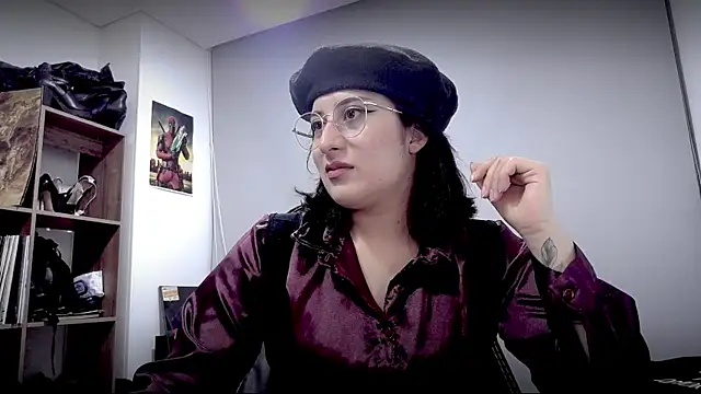 Scarlett Sen online show from April 7, 2026, 4:09 pm