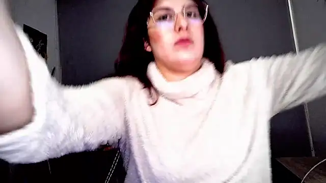 Snapshot of Scarlett_Sen chatting on November 10, 2025, 2:44 pm Scarlett Sen online show from November 10, 2025, 2:44 pm