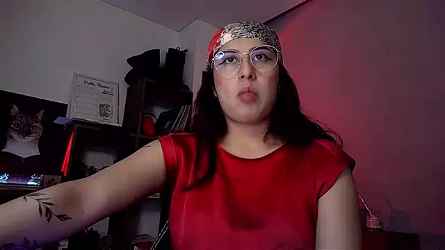 Snapshot of Scarlett_Sen chatting on October 13, 2025, 3:02 pm Scarlett Sen online show from October 13, 2025, 3:02 pm