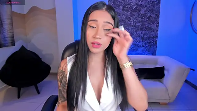 Snapshot of NickyLawson chatting on March 12, 2025, 12:36 pm NickyLawson online show from March 12, 2025, 12:36 pm