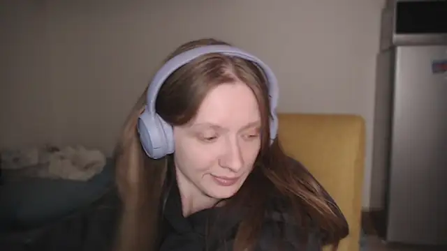 Snapshot of mollytuck chatting on December 19, 2024, 4:57 pm mollytuck online show from December 19, 2024, 4:57 pm