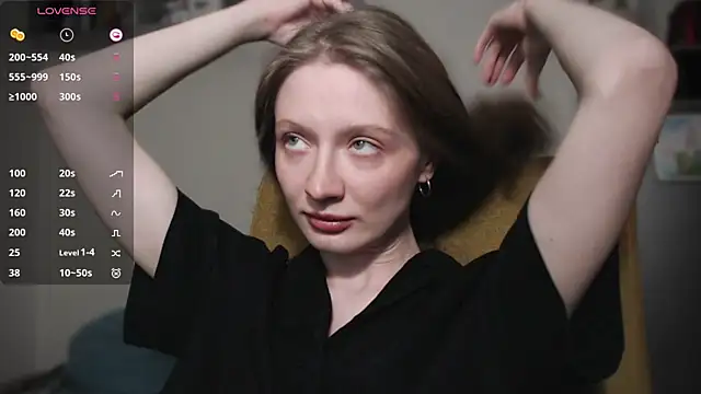 Snapshot of mollytuck chatting on December 4, 2024, 3:59 pm mollytuck online show from December 4, 2024, 3:59 pm