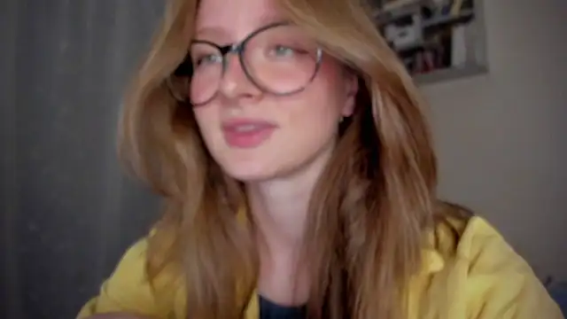 Snapshot of mollytuck chatting on September 9, 2025, 4:16 pm mollytuck online show from September 9, 2025, 4:16 pm