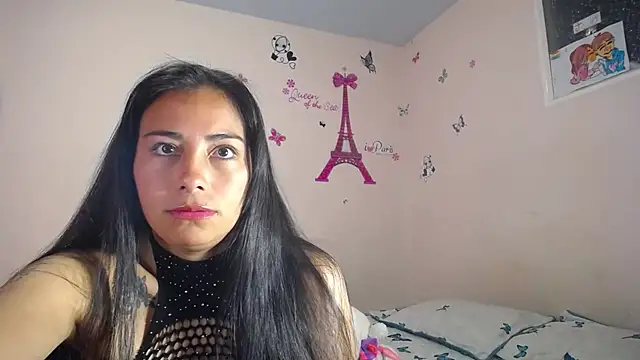 hanna girl21 online show from April 25, 2026, 2:03 pm