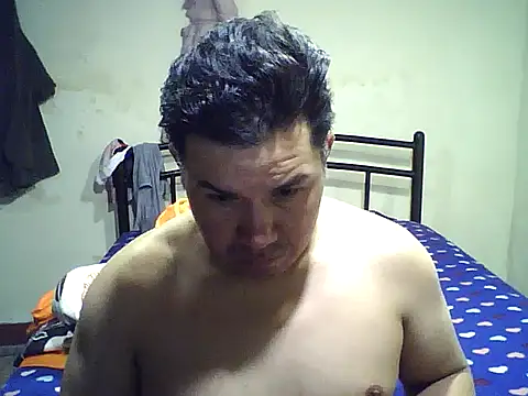 elfercho781 online show from October 19, 2025, 5:32 am