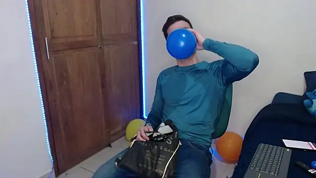 Snapshot of ramseesh chatting on September 29, 2025, 12:28 am ramseesh online show from September 29, 2025, 12:28 am