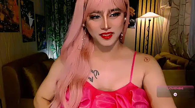 Snapshot of UrSweetKatCakes chatting on February 1, 2025, 3:18 pm UrSweetKatCakes online show from February 1, 2025, 3:18 pm