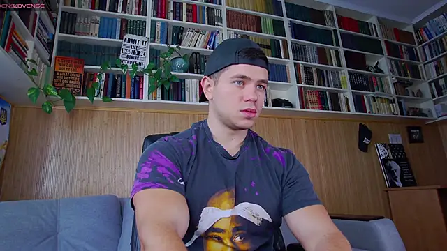 Snapshot of Arilas_ chatting on September 27, 2025, 6:30 am Arilas  online show from September 27, 2025, 6:30 am