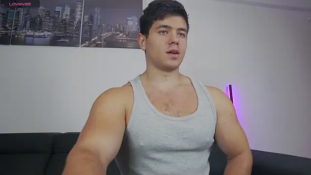 Snapshot of Arilas_ chatting on November 23, 2025, 7:51 am Arilas online show from November 23, 2025, 7:51 am