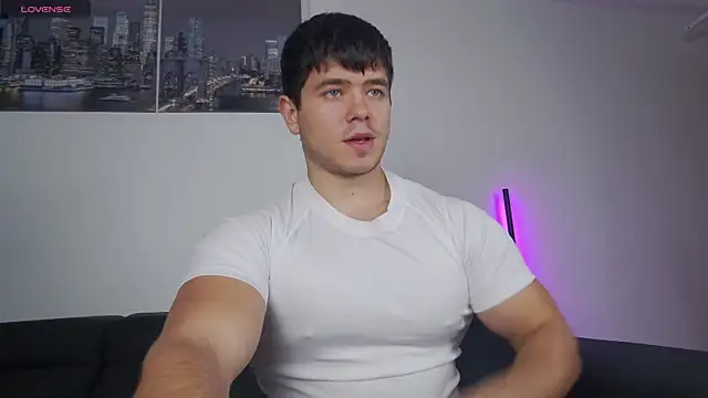 Snapshot of Arilas_ chatting on November 28, 2025, 7:19 am Arilas online show from November 28, 2025, 7:19 am