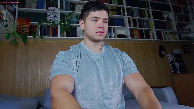 Snapshot of Arilas_ chatting on September 28, 2025, 6:42 am Arilas  online show from September 28, 2025, 6:42 am