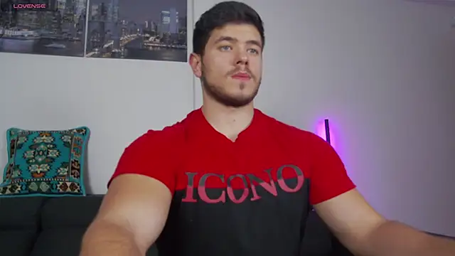 Snapshot of Arilas_ chatting on November 20, 2025, 1:34 pm Arilas online show from November 20, 2025, 1:34 pm