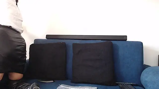 kimberlybirdx online show from April 8, 2026, 10:33 pm