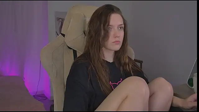 JennyDens online show from April 4, 2026, 5:52 pm