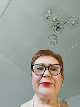 Snapshot of Fire_Night chatting on February 9, 2026, 6:44 am Fire Night online show from February 9, 2026, 6:44 am