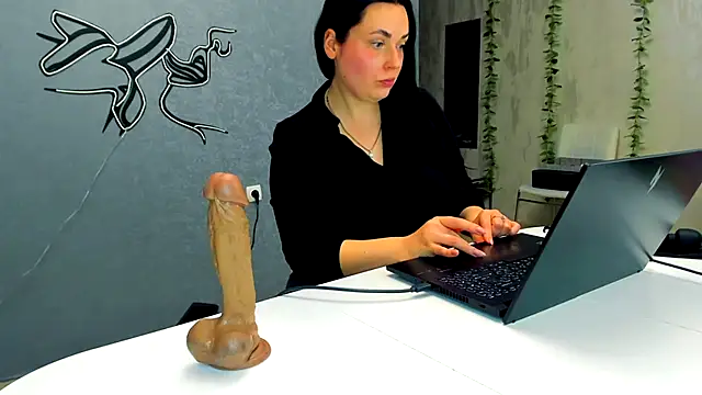 WorshipLilit online show from November 21, 2025, 8:08 pm