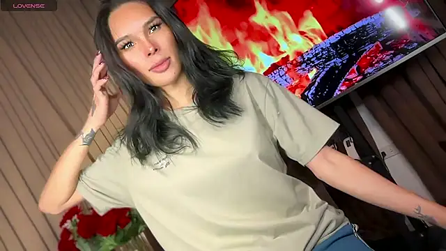 Snapshot of MISS-RUBY chatting on February 13, 2026, 1:33 pm MISS-RUBY online show from February 13, 2026, 1:33 pm