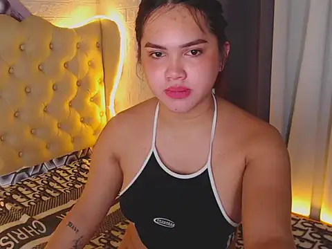 Snapshot of sweet_prettygirl chatting on November 6, 2025, 7:40 pm sweet prettygirl online show from November 6, 2025, 7:40 pm