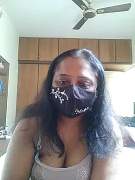 Snapshot of sexynayan23 chatting on February 18, 2026, 4:32 am sexynayan23 online show from February 18, 2026, 4:32 am