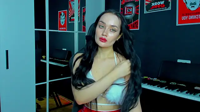 QueenAliss online show from February 25, 2025, 2:25 am