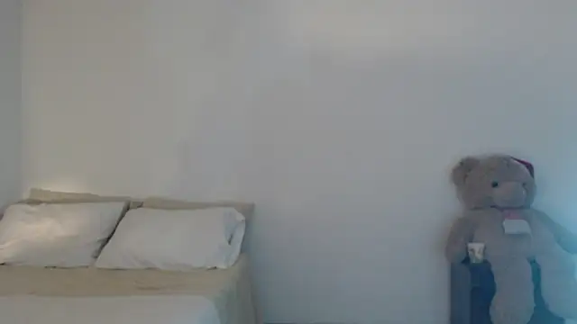 ValienteGirl  online show from February 7, 2026, 12:07 am