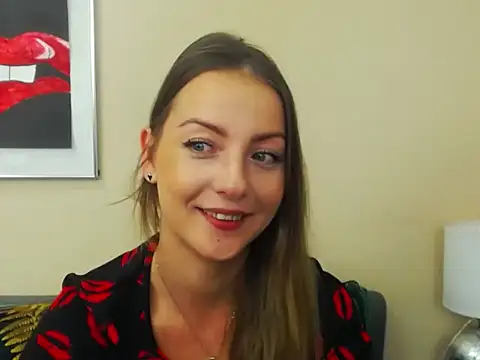 Snapshot of NatalieSexy chatting on November 19, 2025, 7:08 am NatalieSexy online show from November 19, 2025, 7:08 am