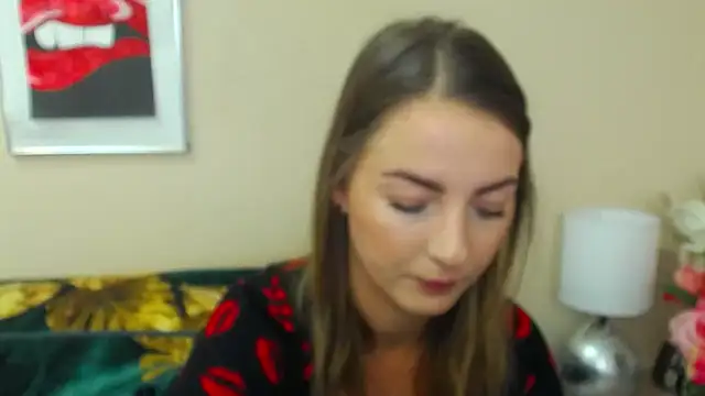 Snapshot of NatalieSexy chatting on October 3, 2025, 6:15 am NatalieSexy online show from October 3, 2025, 6:15 am