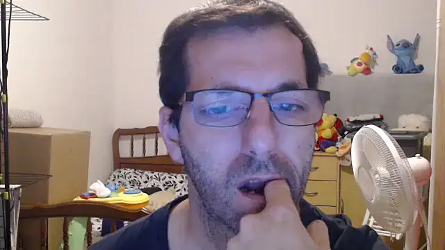 steph19x5 online show from November 26, 2025, 8:03 am