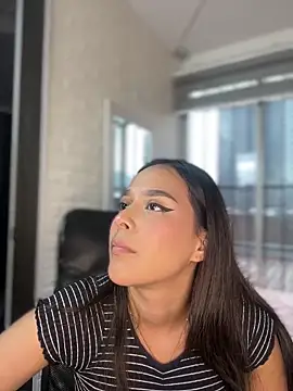 Little Amber6 online show from March 3, 2025, 8:21 pm