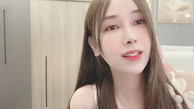 Snapshot of ANNA102 chatting on October 26, 2025, 2:17 pm ANNA102 online show from October 26, 2025, 2:17 pm