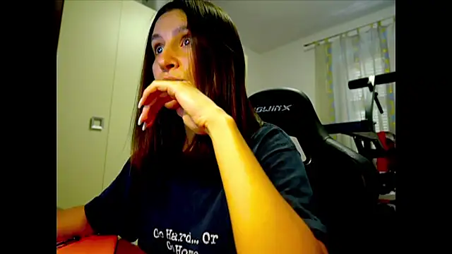 Snapshot of GodlyTheia chatting on September 14, 2025, 1:44 pm GodlyTheia online show from September 14, 2025, 1:44 pm