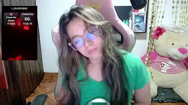 Maggie Fox3 online show from February 28, 2025, 2:20 am