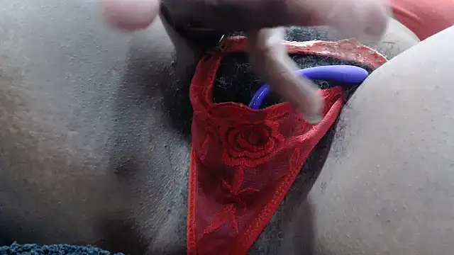 SashaMacgregor online show from November 13, 2025, 3:43 am