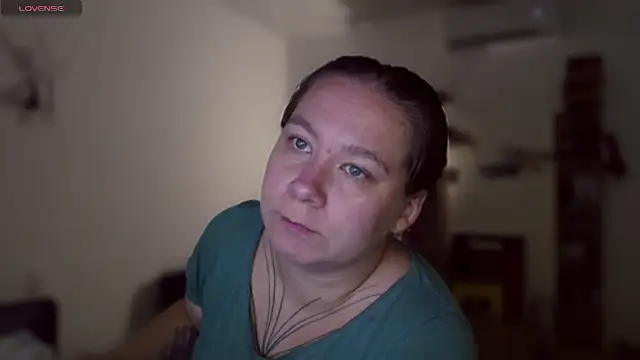 Snapshot of Enotika chatting on February 4, 2026, 11:11 pm Enotika online show from February 4, 2026, 11:11 pm