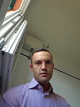 enricso online show from October 24, 2025, 10:03 am