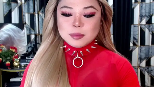 Snapshot of Mistress_DOMnicaaxx chatting on December 18, 2025, 7:13 am Mistress DOMnicaaxx online show from December 18, 2025, 7:13 am