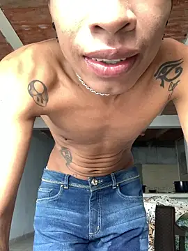 Snapshot of devorahorney chatting on October 15, 2025, 1:19 pm devorahorney online show from October 15, 2025, 1:19 pm