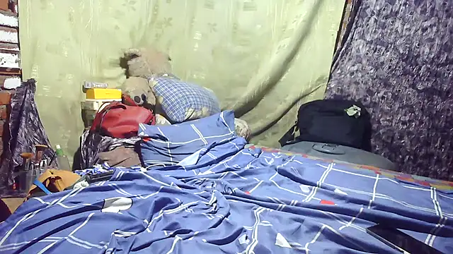 Alora-shine online show from April 28, 2026, 12:09 pm