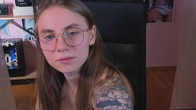  AnnaStark  online show from September 10, 2025, 8:08 pm