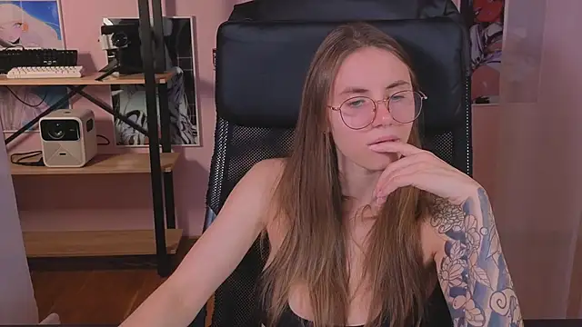  AnnaStark  online show from October 16, 2025, 8:28 pm