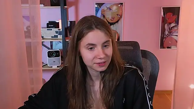 Snapshot of _AnnaStark_ chatting on May 20, 2026, 8:39 pm AnnaStark online show from May 20, 2026, 8:39 pm