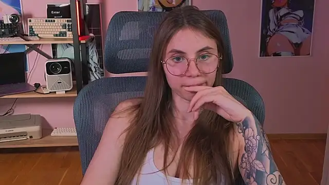 Snapshot of _AnnaStark_ chatting on March 7, 2026, 8:25 pm AnnaStark online show from March 7, 2026, 8:25 pm