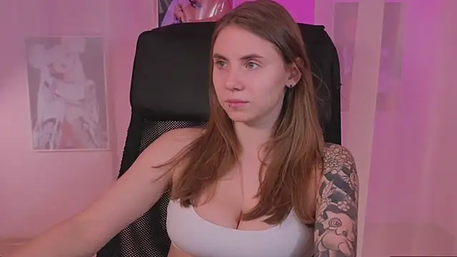  AnnaStark  online show from March 19, 2025, 8:22 pm