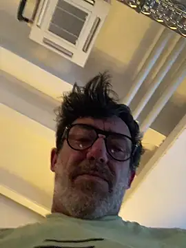 maxximere online show from February 4, 2026, 11:11 pm